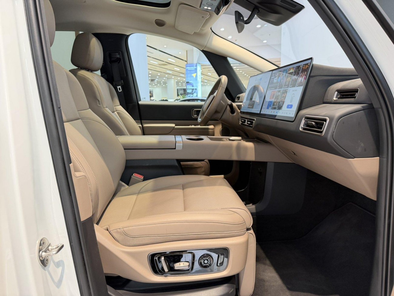 Li Auto MEGA 2025