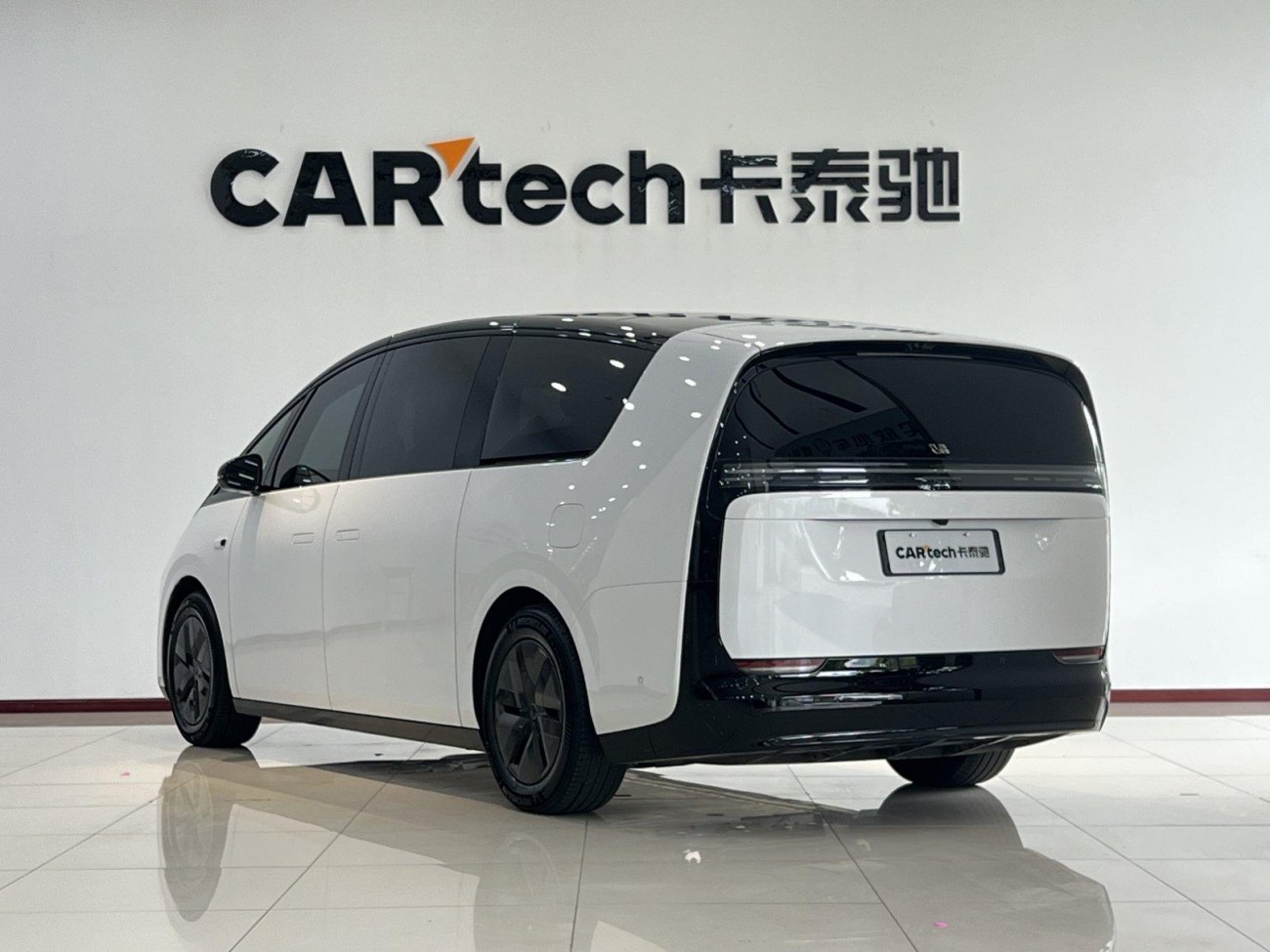 Li Auto MEGA 2025