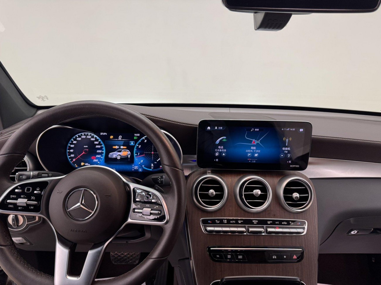 Mercedes-Benz GLC 300 L 2021
