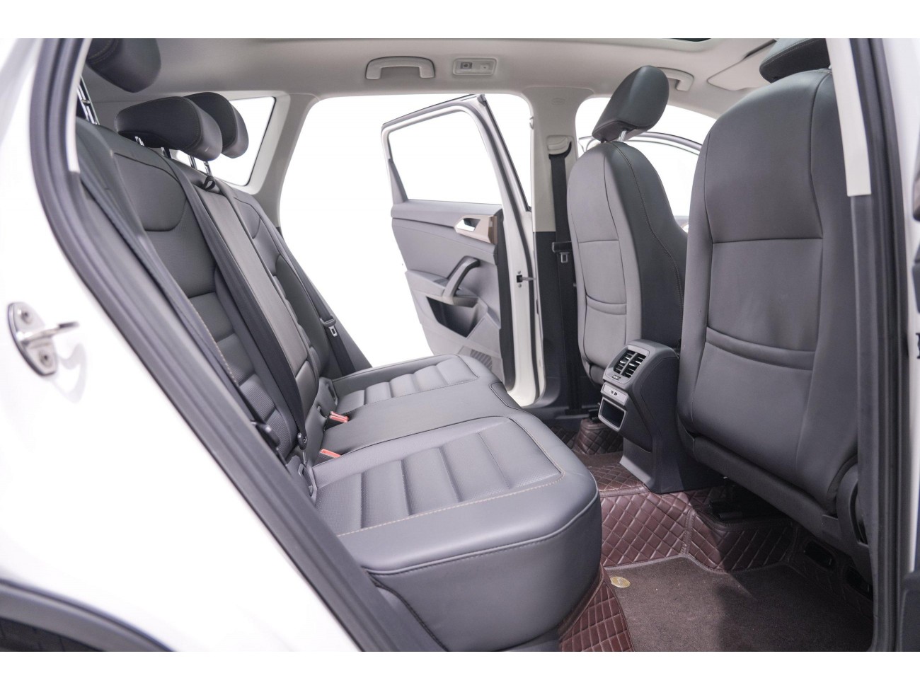 Volkswagen Tharu 2022
