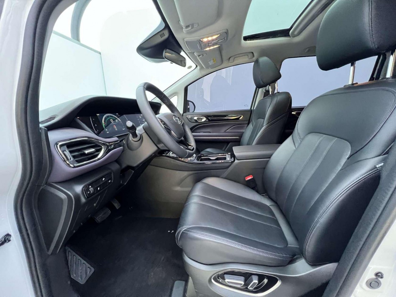 Trumpchi M6 2025