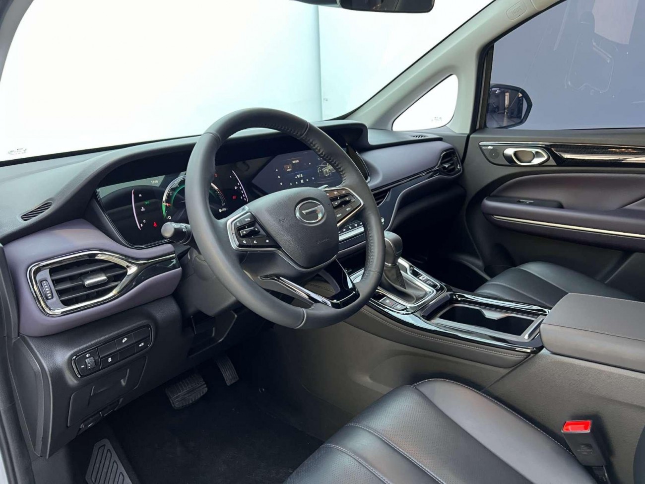 Trumpchi M6 2025