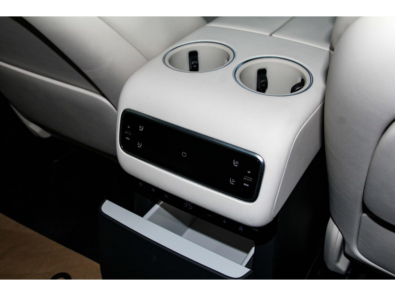 Li Auto MEGA 2025