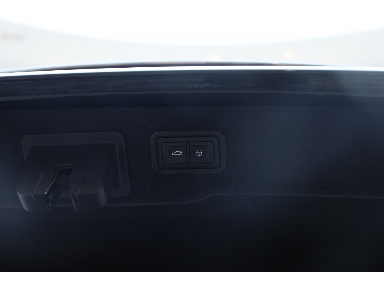 Audi A8L 50 TFSI 2024