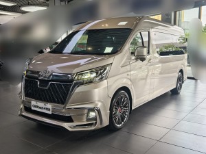 Toyota HiAce 2023