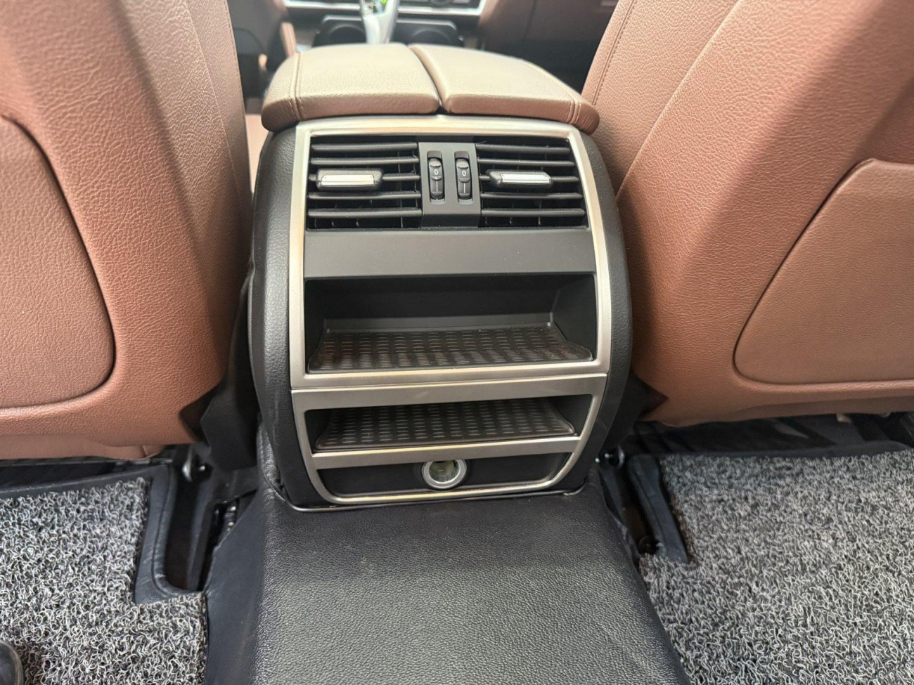 BMW 525Li 2016
