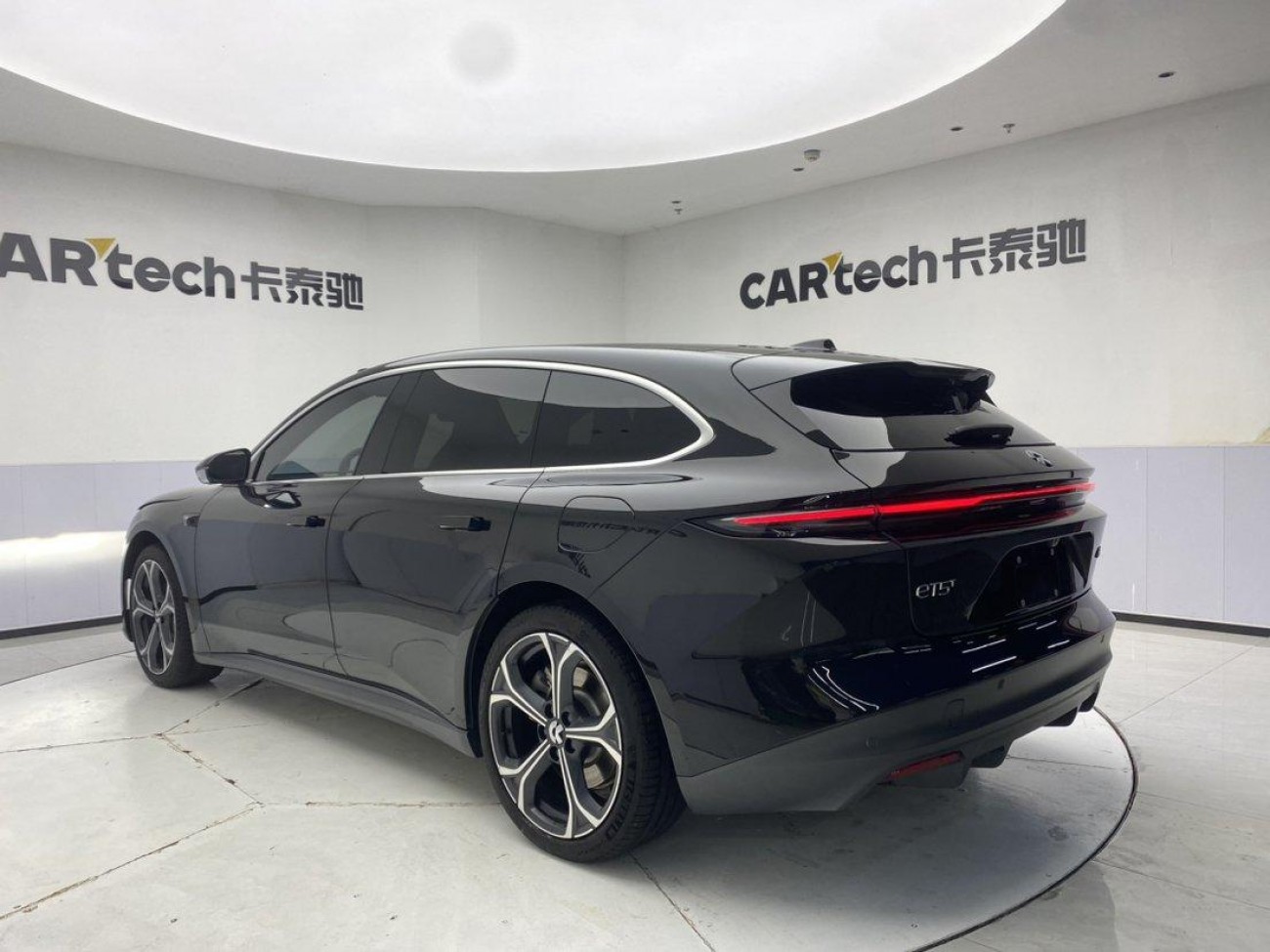 NIO ET5 2024