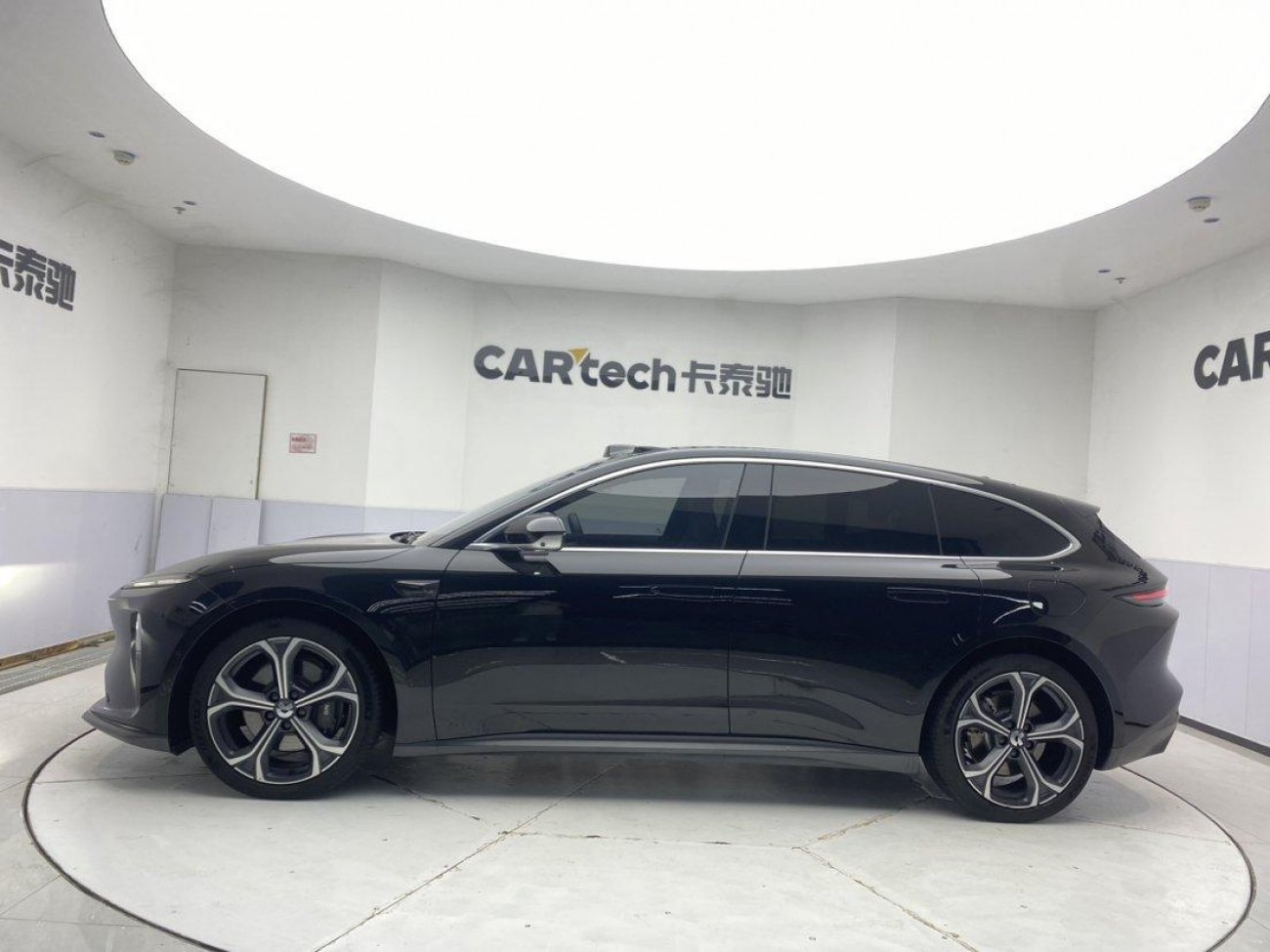 NIO ET5 2024