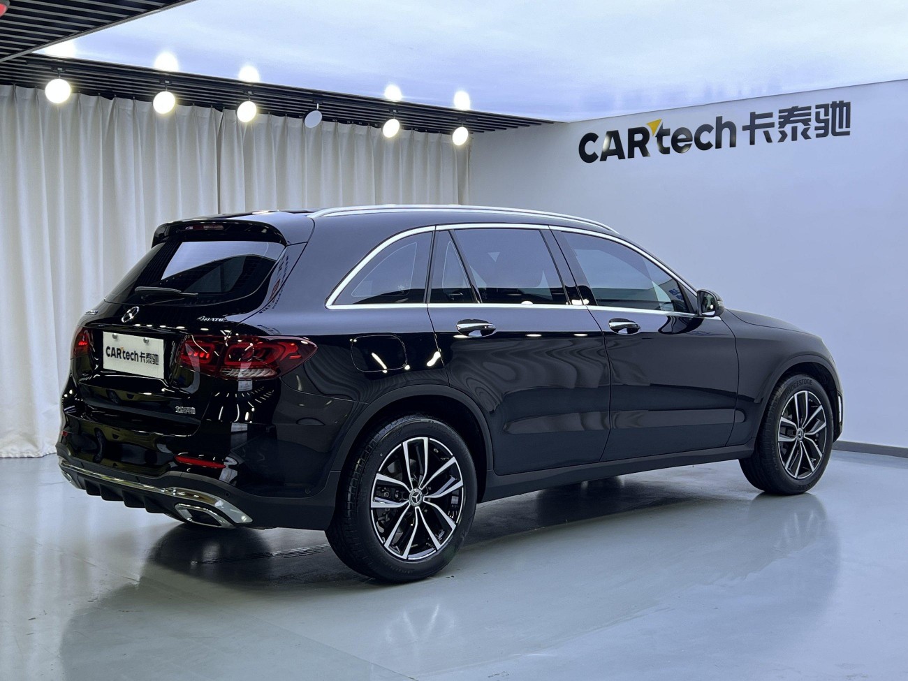 Mercedes-Benz GLC 260 L 2023