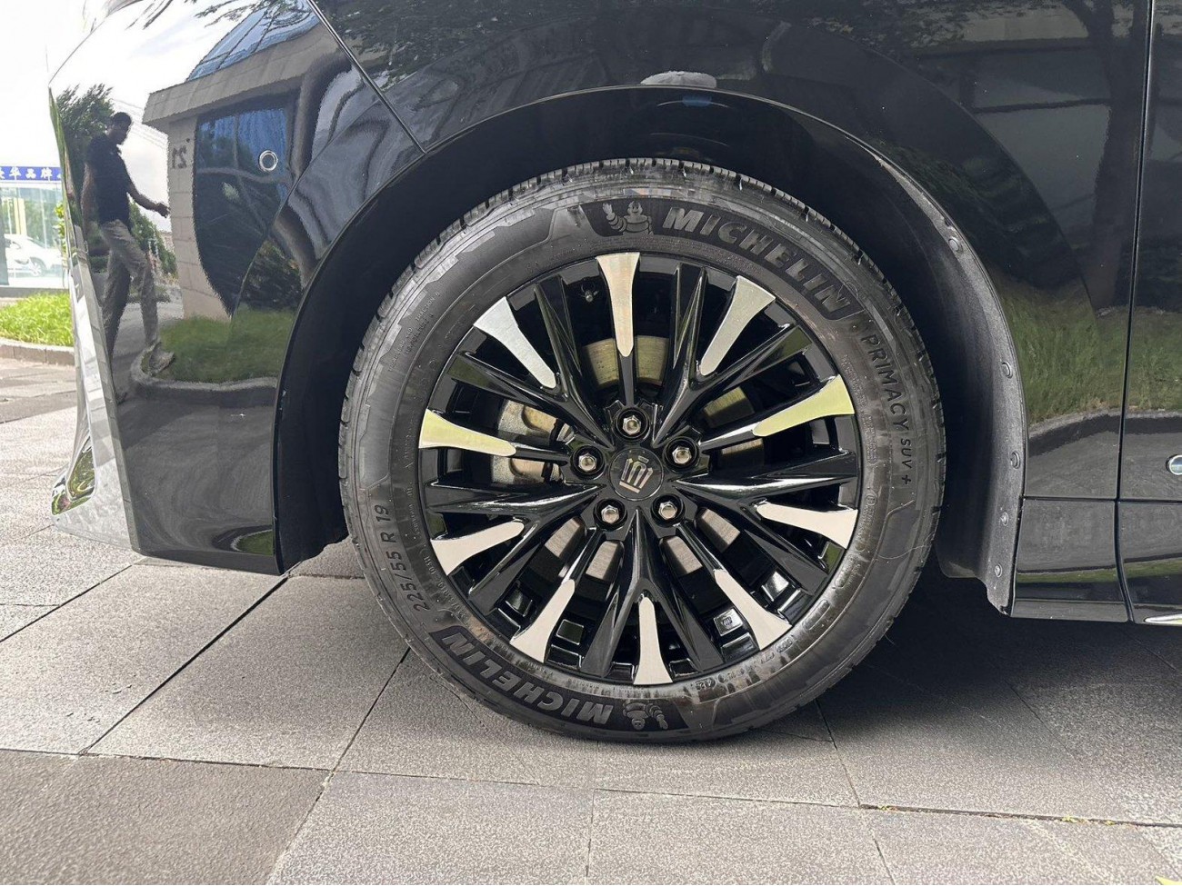 Toyota Vellfire 2024