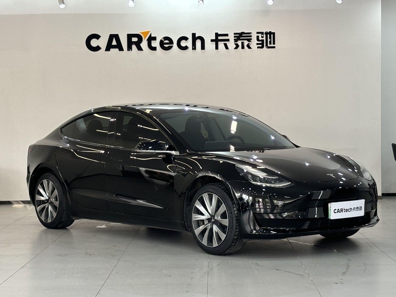 Tesla Model 3 2020