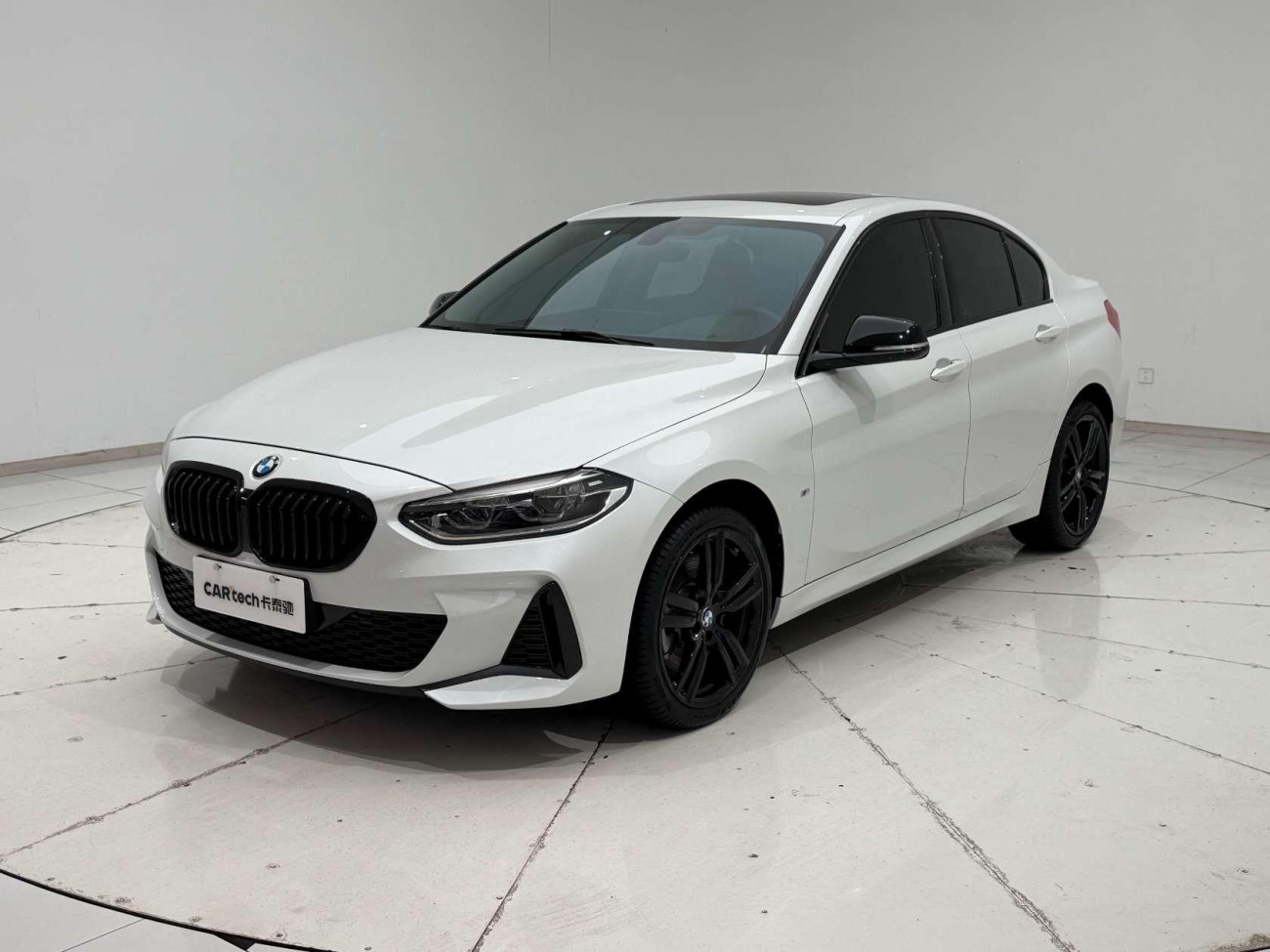 BMW 120i 2022