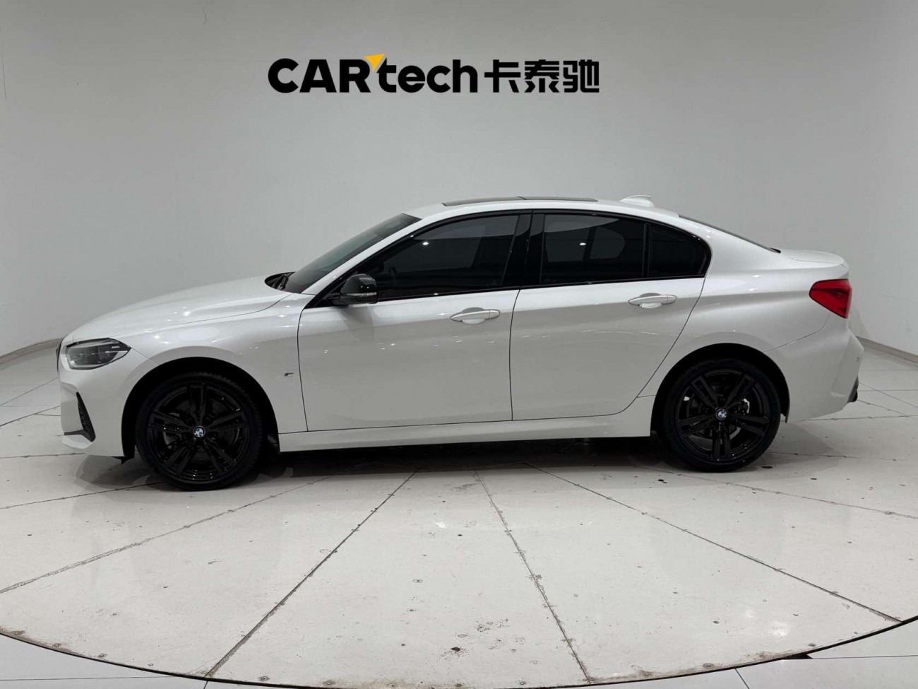 BMW 120i 2022