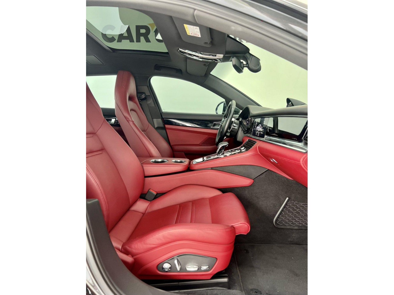 Porsche Panamera 2021