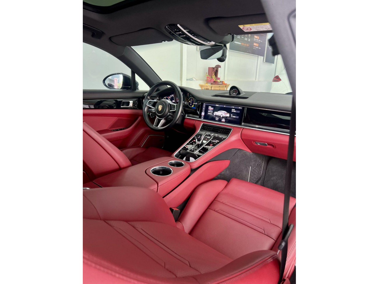 Porsche Panamera 2021