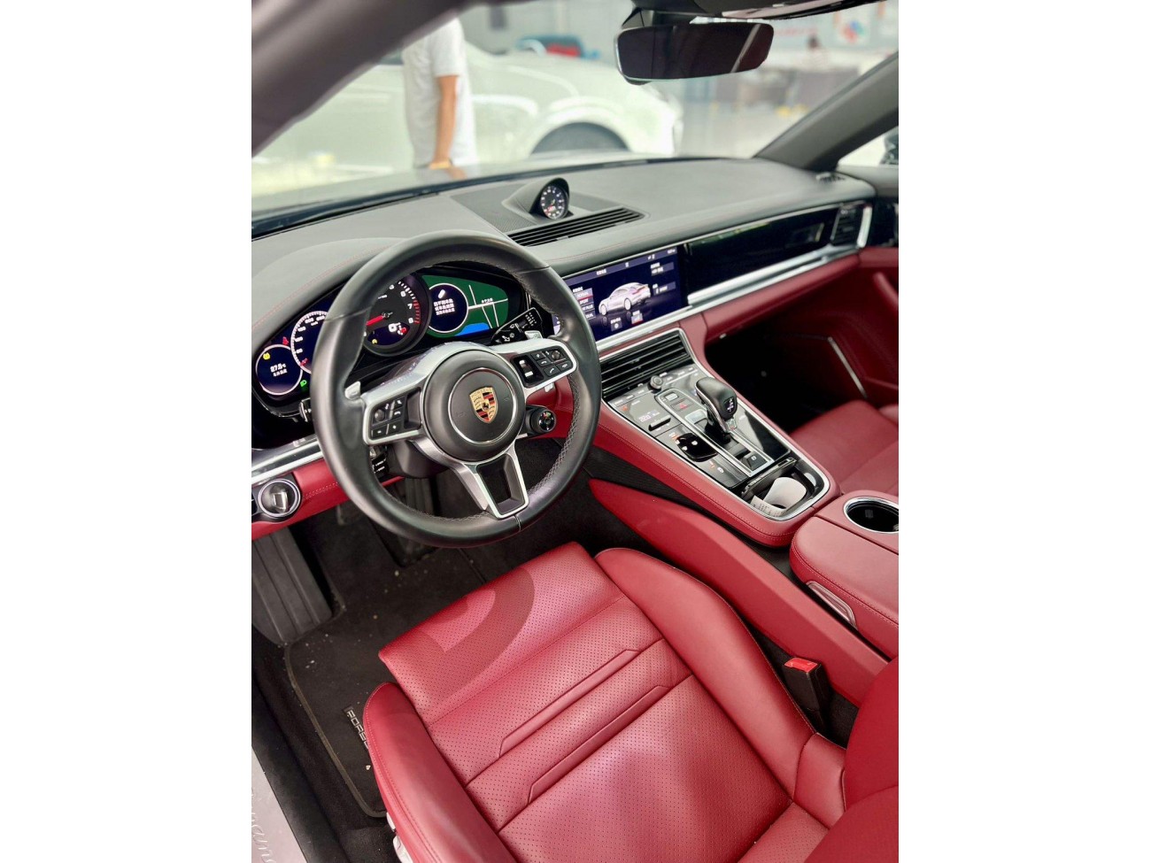 Porsche Panamera 2021