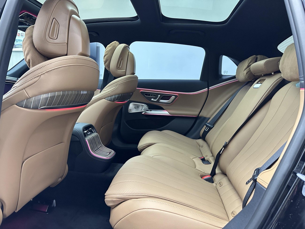 Mercedes-Benz E 300 L 2026