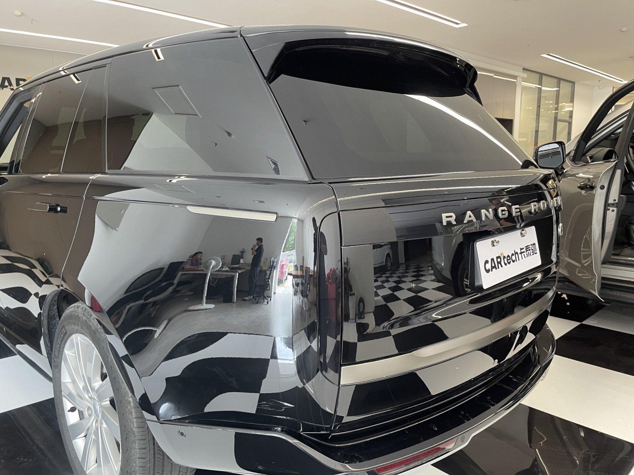 Land Rover Range Rover 2023