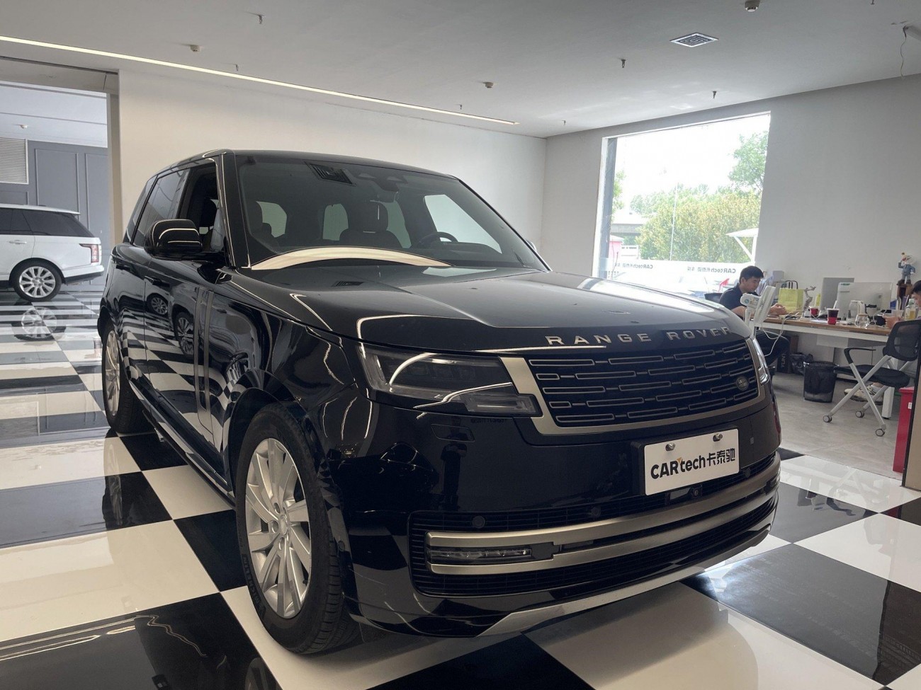 Land Rover Range Rover 2023