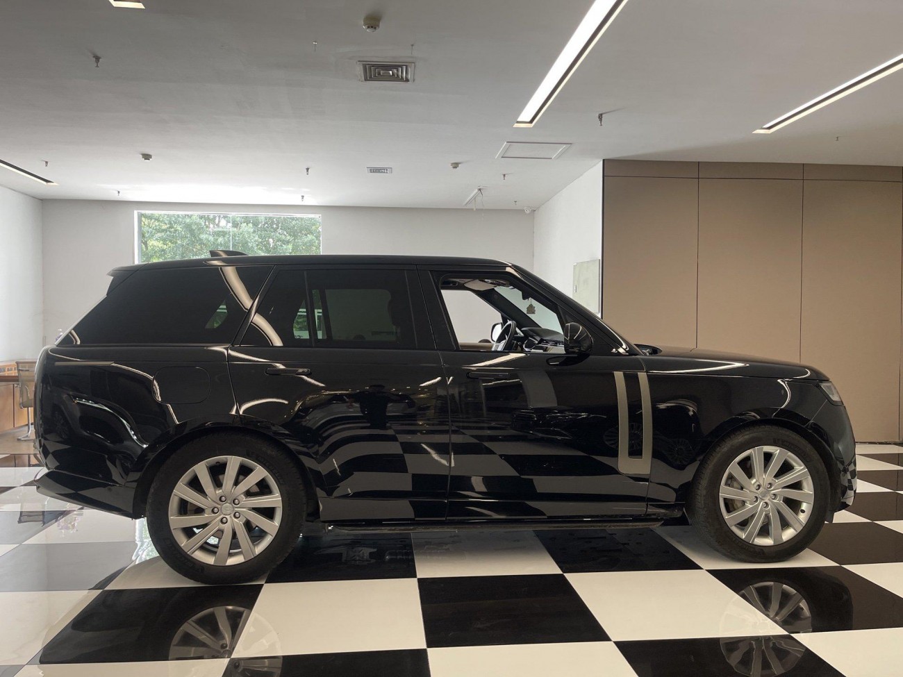 Land Rover Range Rover 2023
