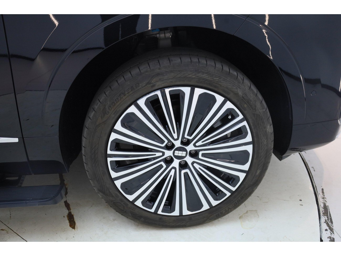 Geely Galaxy M9 2025