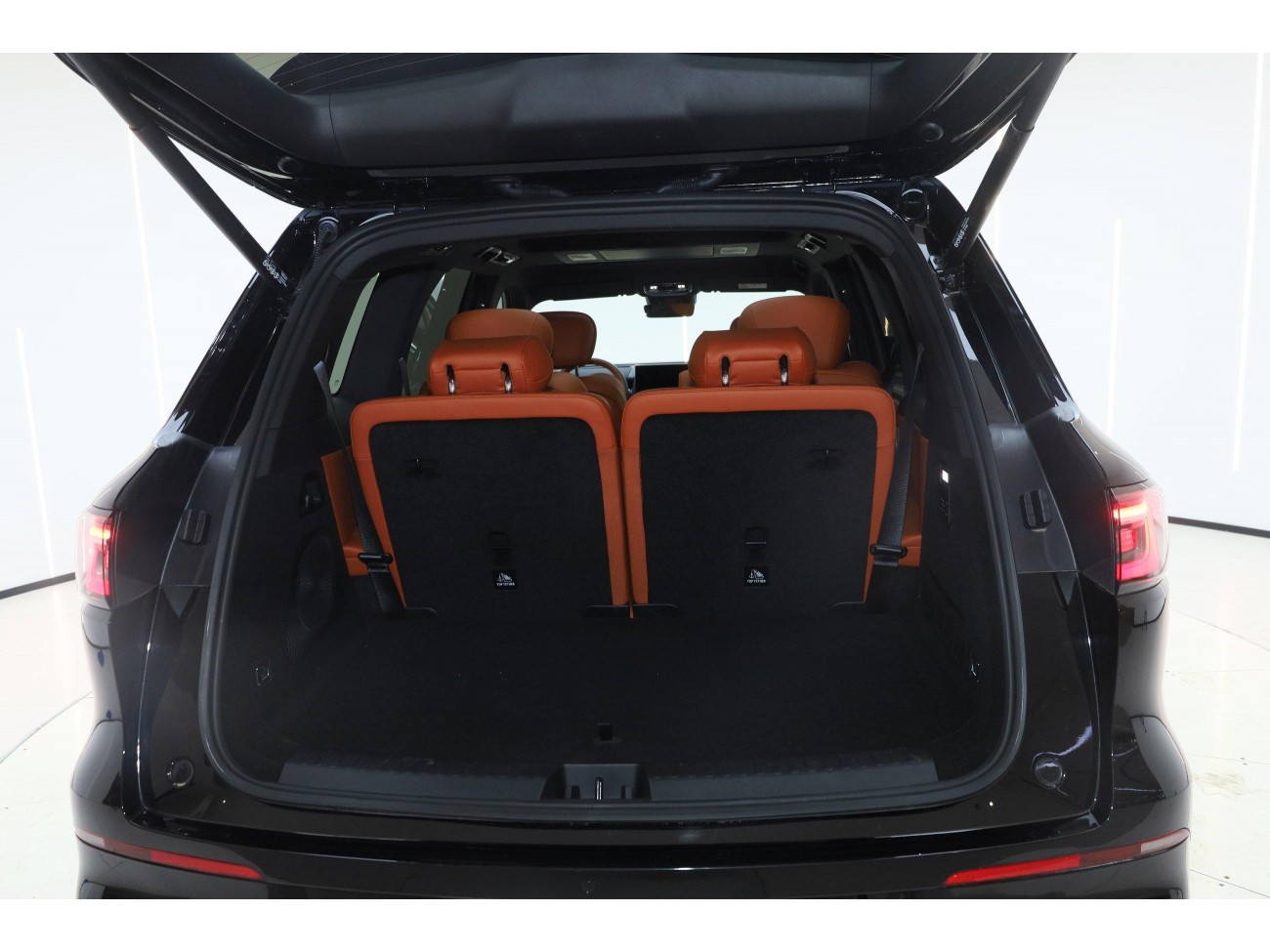 Geely Galaxy M9 2025