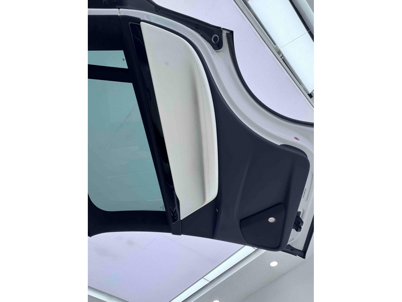 Tesla Model X 2021