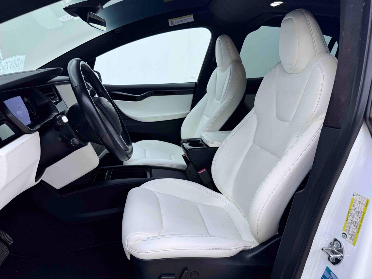 Tesla Model X 2021