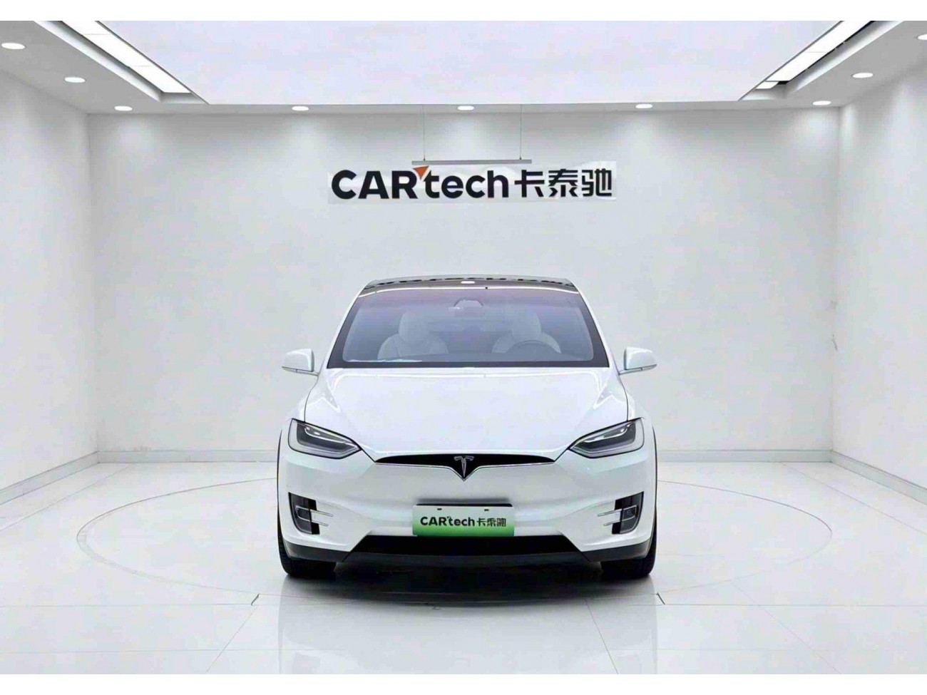 Tesla Model X 2021