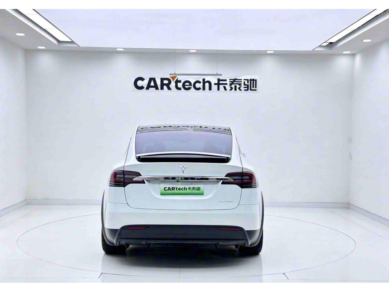 Tesla Model X 2021