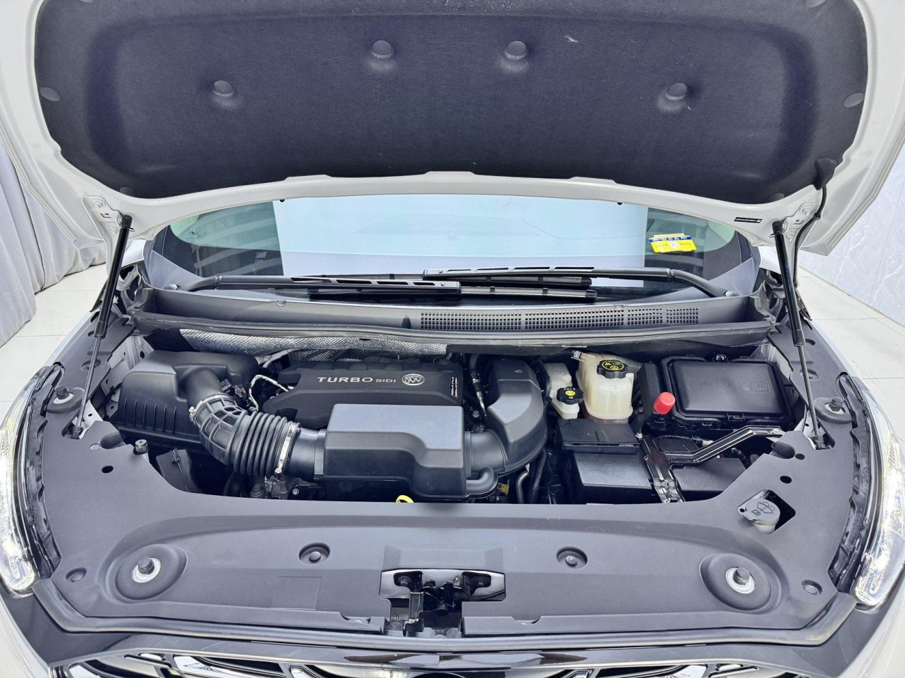 Buick GL8 2023