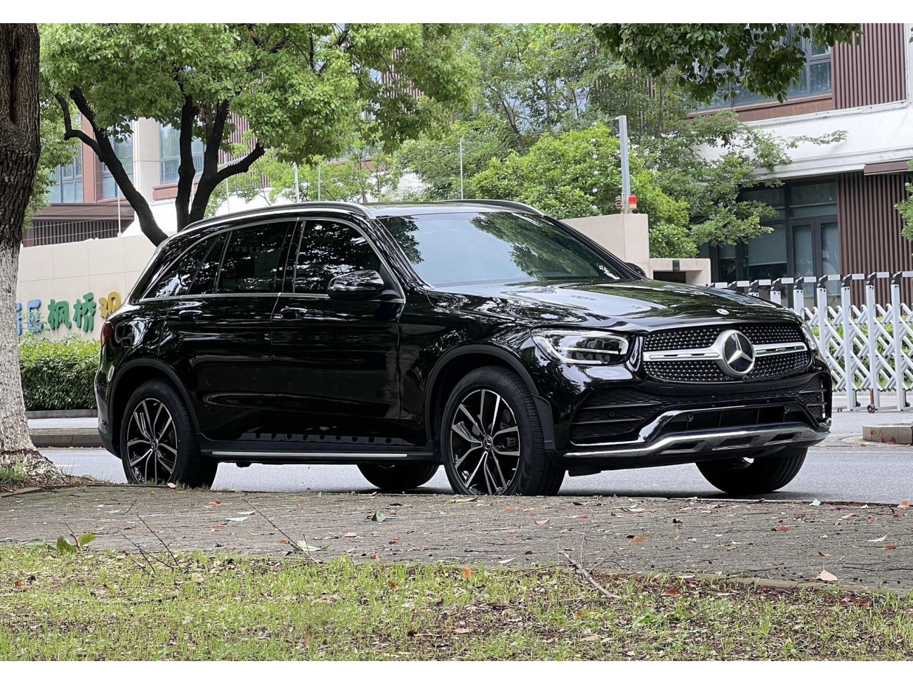Mercedes-Benz GLC 260 L 2022