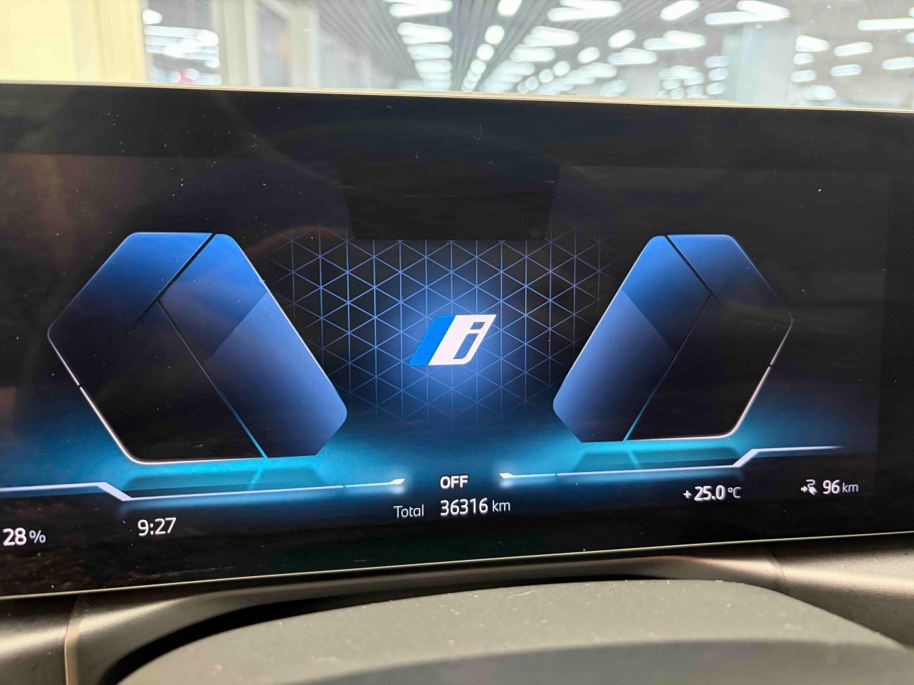 BMW i3 2024