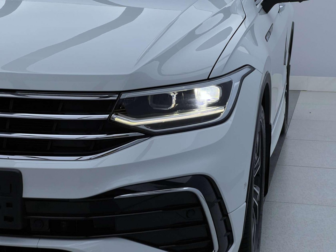 Volkswagen Tiguan L 2023