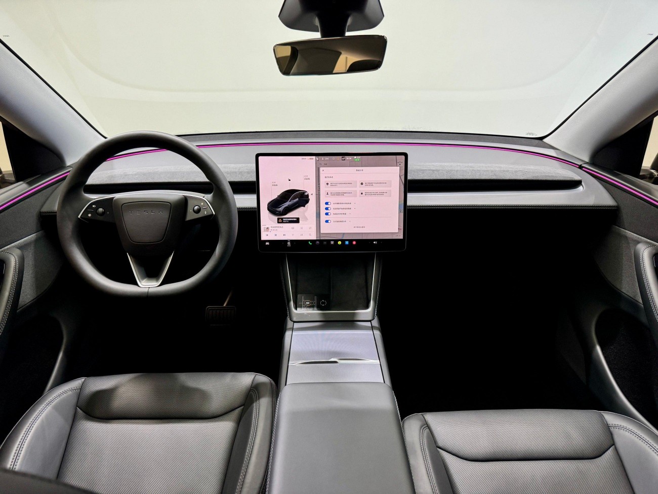 Tesla Model Y 2025
