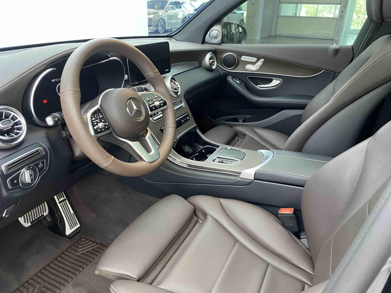 Mercedes-Benz GLC 260 L 2021