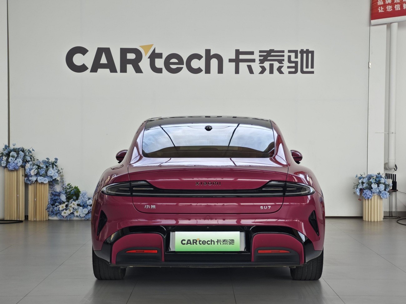 Xiaomi SU7 2025