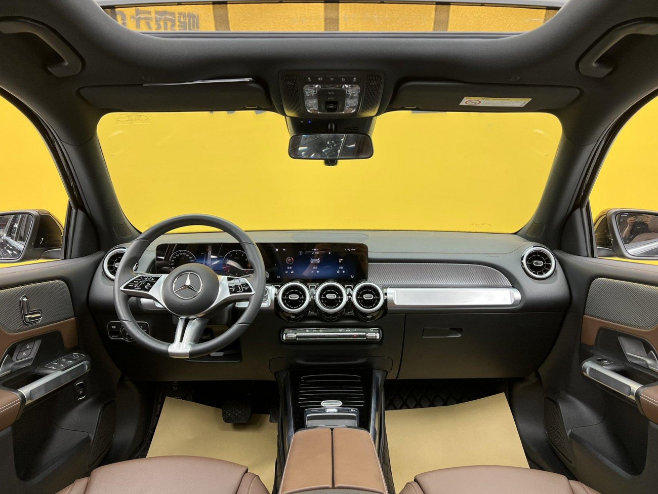 Mercedes-Benz GLB 2024