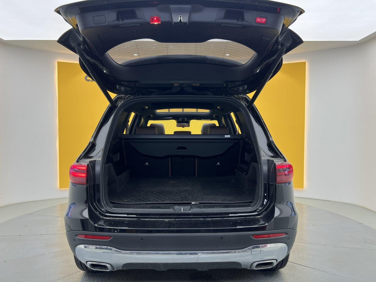 Mercedes-Benz GLB 2024