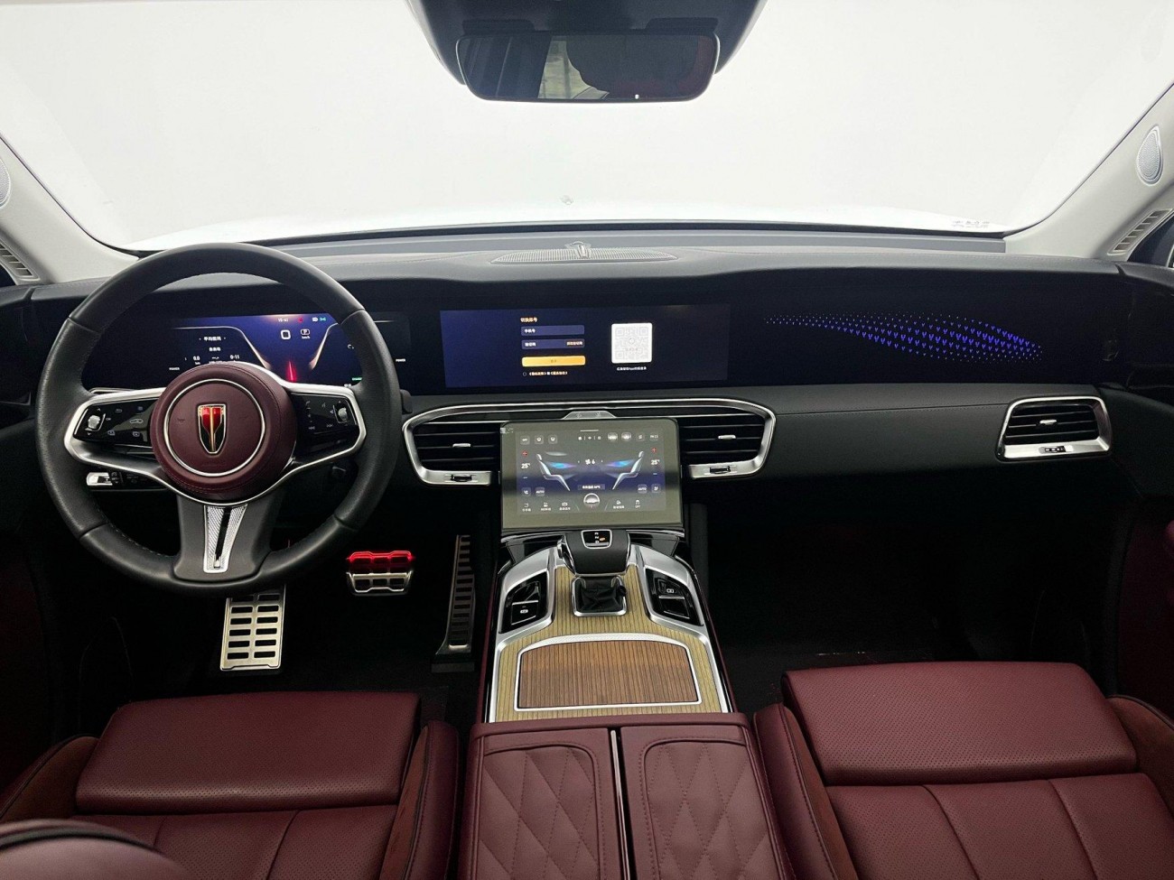 Hongqi E-HS9 2023