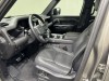 Land Rover Defender 2024