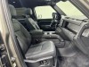 Land Rover Defender 2024