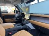 Land Rover Defender 2024