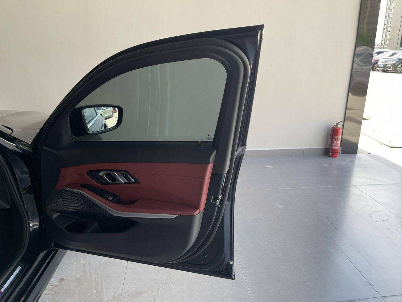 BMW 325Li 2025