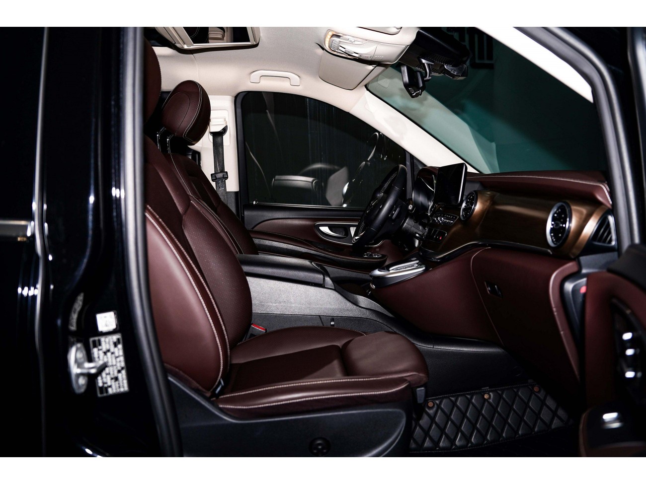 Mercedes-Benz V 2023
