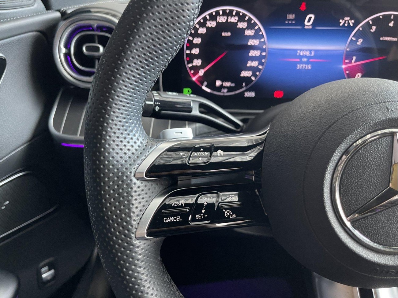 Mercedes-Benz C 260 L 2024