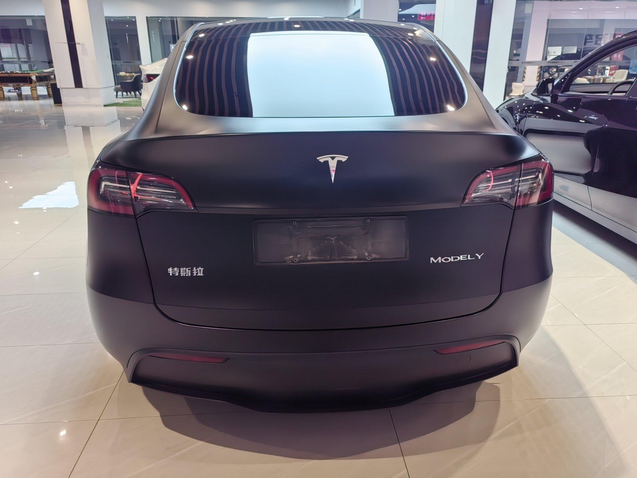 Tesla Model Y 2023