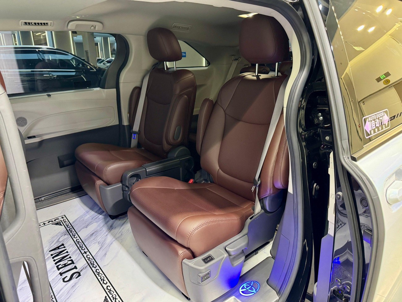 Toyota Sienna 2023