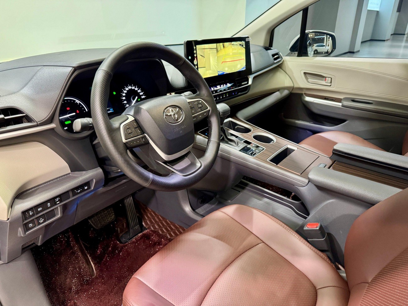 Toyota Sienna 2023