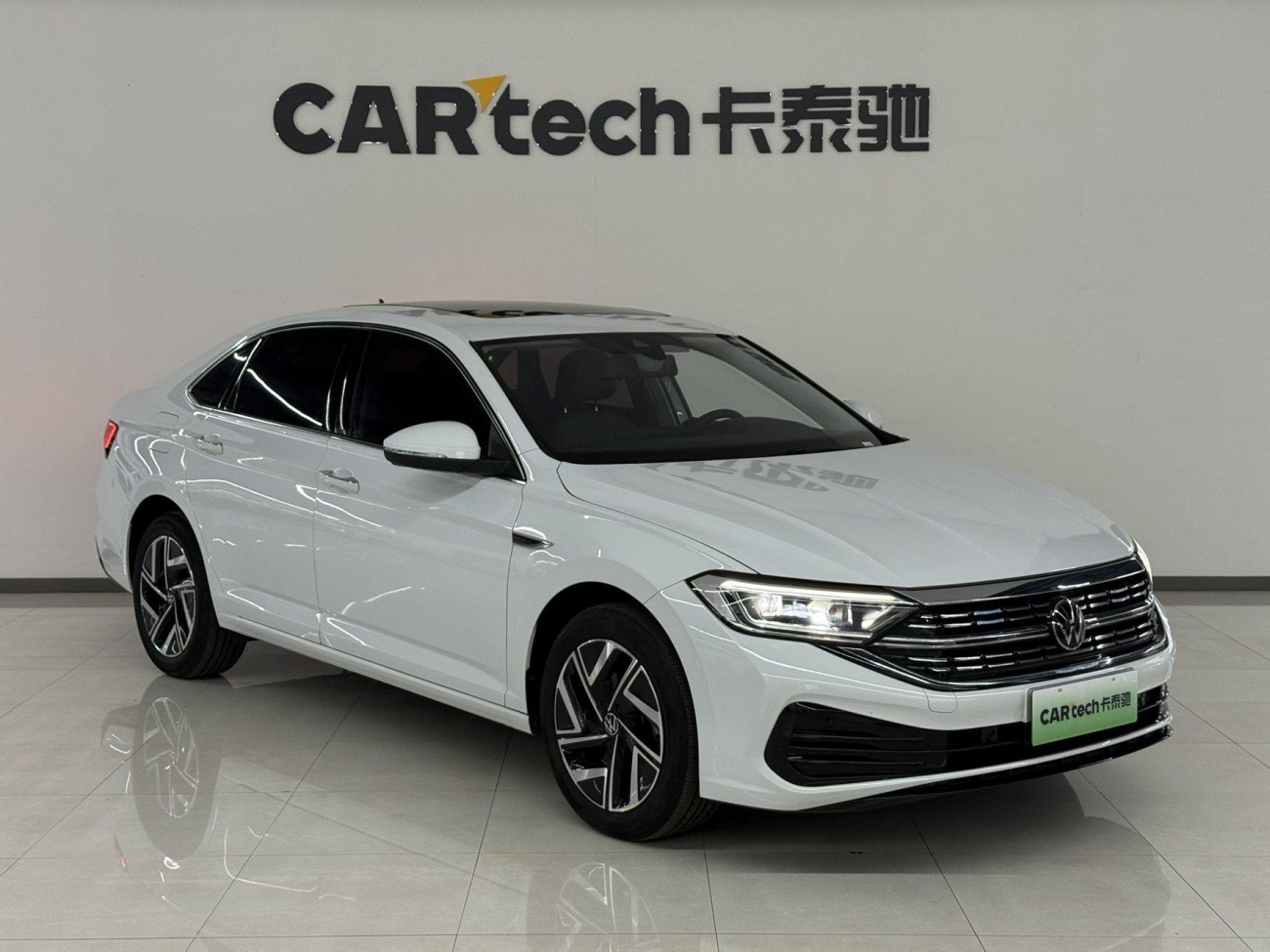 Volkswagen Sagitar 2025